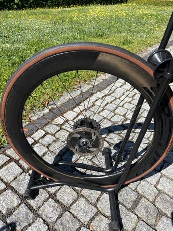 Used Veltec Speed 6.0 Carbon Laufräder mit DT Swiss 240 Naben bike — image 2 of 4