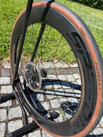 Used Veltec Speed 6.0 Carbon Laufräder mit DT Swiss 240 Naben bike — image 4 of 4