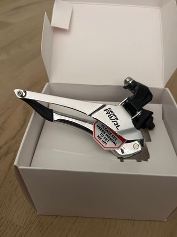Used Sram Rival 22 Front Derailleur bike — image 3 of 3