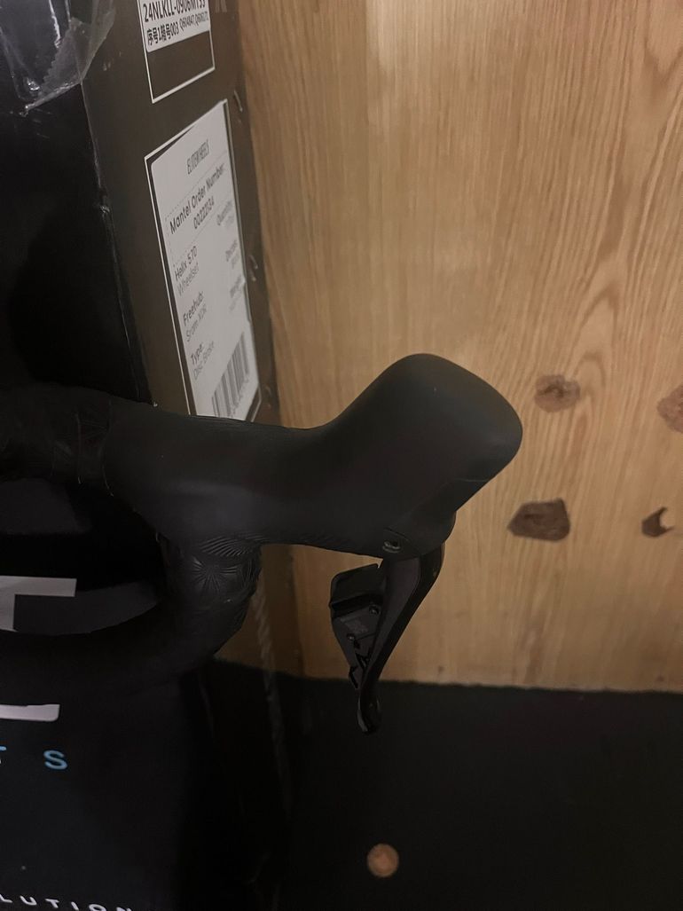 Used Shimano 105 Di2 Shifters and Brakes bike — image 2 of 4