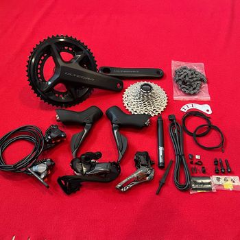 Used Shimano NEW 165mm 8170 Ultegra 2x12 Di2 50/34 ,11-34 groupset bike