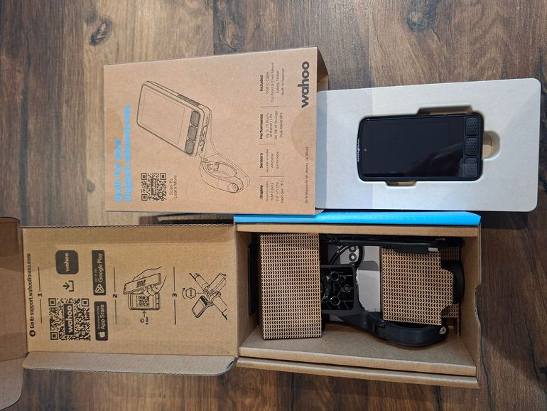 Used Wahoo ELEMNT ROAM 3 GPS Bike Computer 2026 bike — image 4 of 4