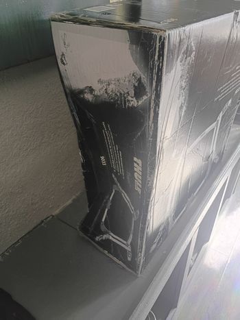 Used Thule Tram 9033 Ski & Snowboard Carrier bike — image 3 of 4