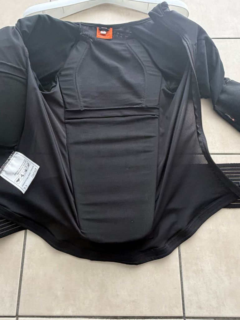 Used POC VPD System Back Protection bike — image 8 of 21