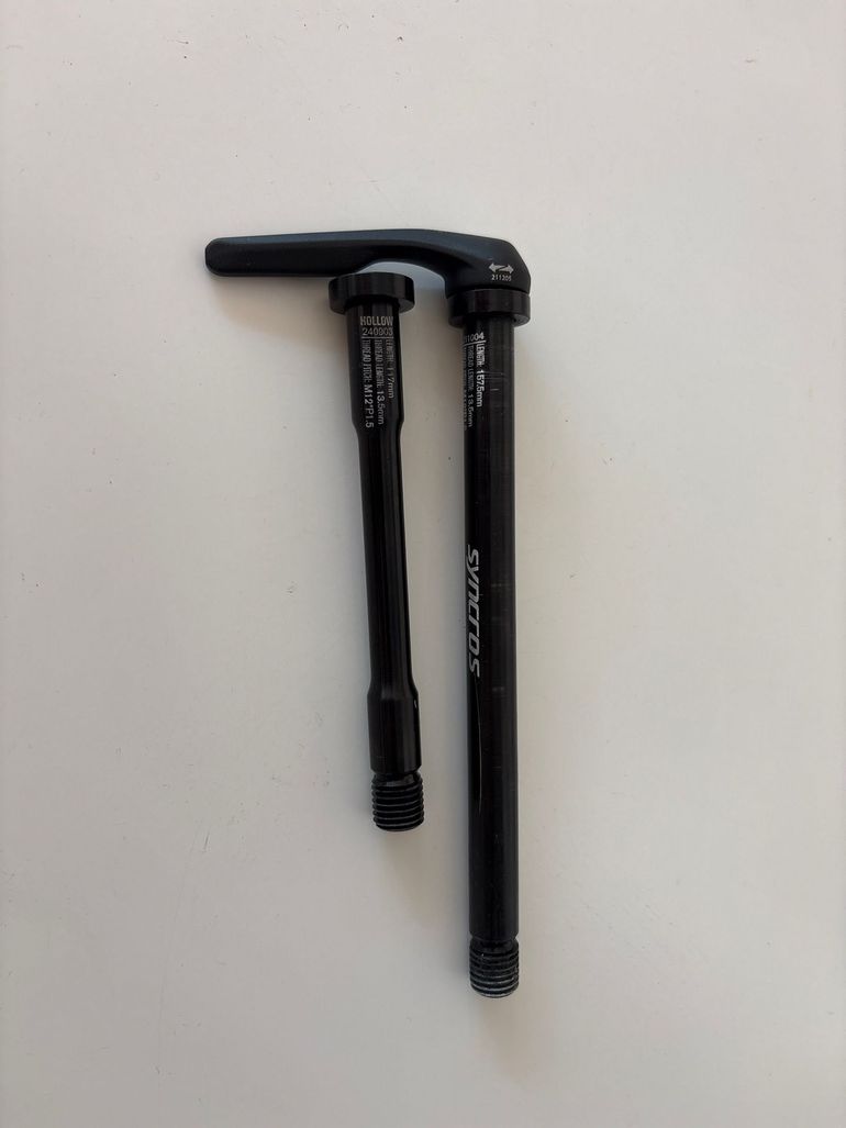 Used Syncros Steckachsenset 2025 bike — image 1 of 3