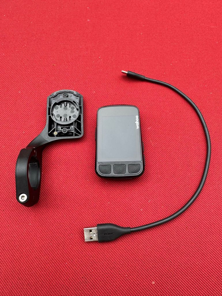 Used Wahoo ELEMNT BOLT v2 GPS Bike Computer 2024 bike — image 1 of 4