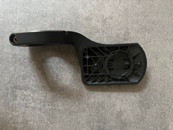 Used Wahoo ELEMNT ROAM v2 GPS Bike Computer 2021 bike — image 4 of 7
