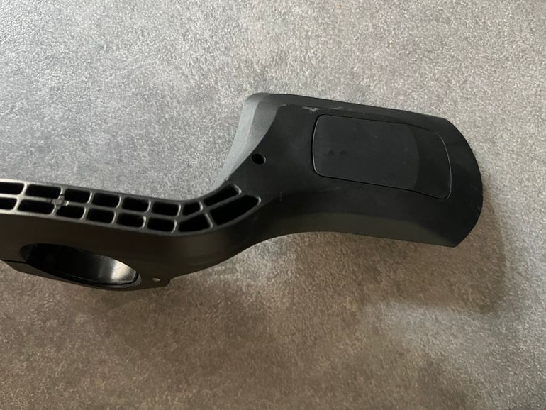 Used Wahoo ELEMNT ROAM v2 GPS Bike Computer 2021 bike — image 5 of 7