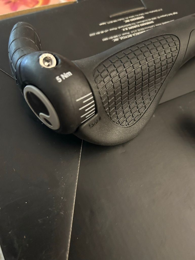 Used Ergon GP2 Grips 2021 bike — image 5 of 5