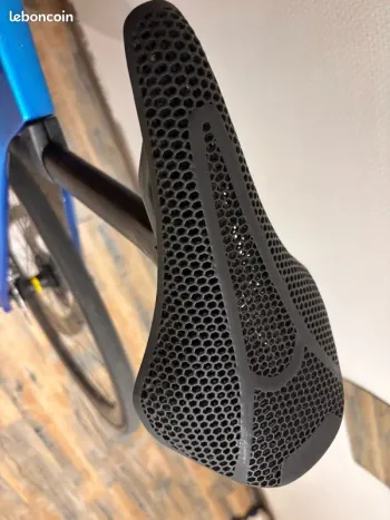 Used Fizik Vento Argo 00 Adaptive 2026 bike — image 2 of 6