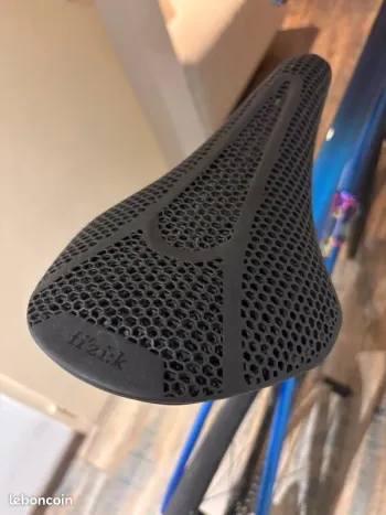 Used Fizik Vento Argo 00 Adaptive 2026 bike — image 3 of 6