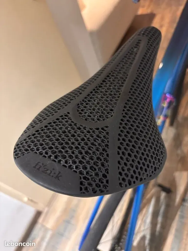 Used Fizik Vento Argo 00 Adaptive 2026 bike — image 3 of 6