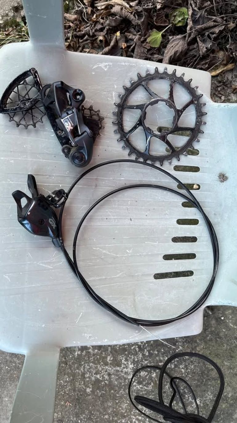 Used Sram derallieur 2023 bike — image 1 of 2