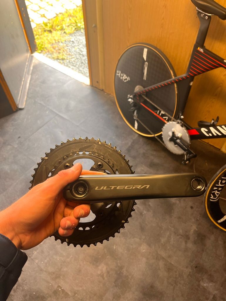 Used Shimano Ultegra Crank 12-speed 52-36 bike — image 2 of 4