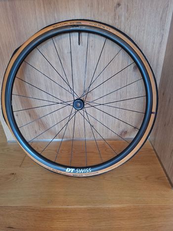 Used Dt Swiss PRC 1100 DICUT Mon Chasseral bike — image 2 of 10