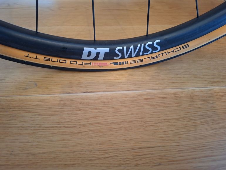 Used Dt Swiss PRC 1100 DICUT Mon Chasseral bike — image 4 of 10