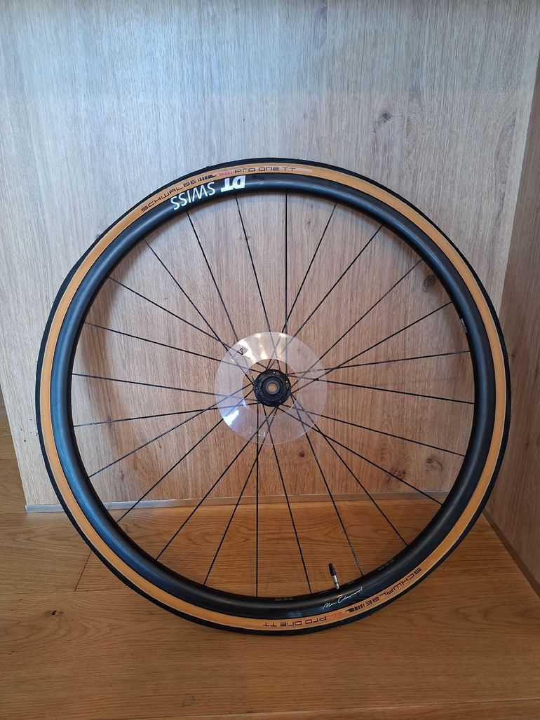 Used Dt Swiss PRC 1100 DICUT Mon Chasseral bike — image 10 of 10