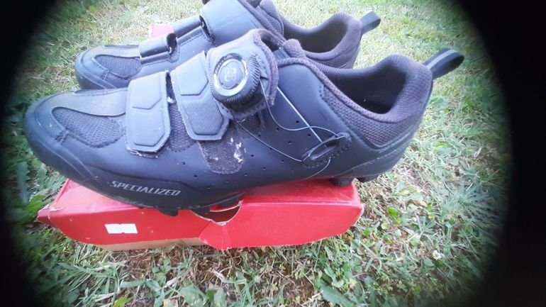Used Specialized body geometry bike — image 3 of 9