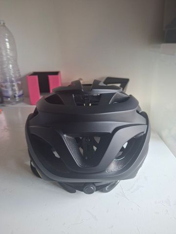 Used Giro Helios Spherical Taille L 2026 bike — image 2 of 4