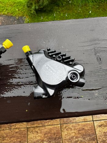 Used Shimano Ultegra BR-R8170 Brake Calipers bike — image 2 of 3