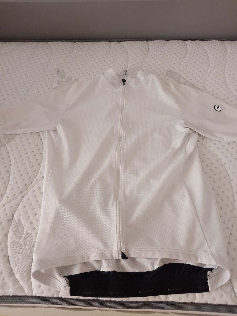 Used Assos Mille GT Summer bike — image 1 of 3