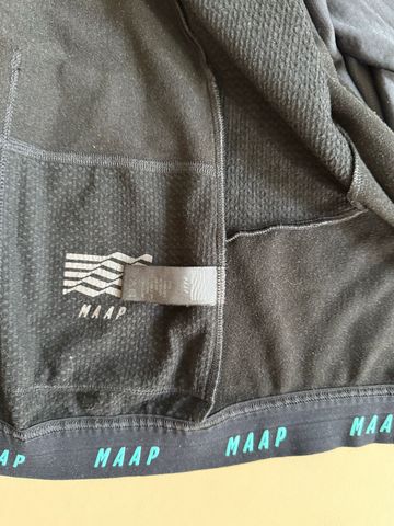 Tweedehands MAAP Force Pro Winter LS Jersey bike — afbeelding 8 van 8