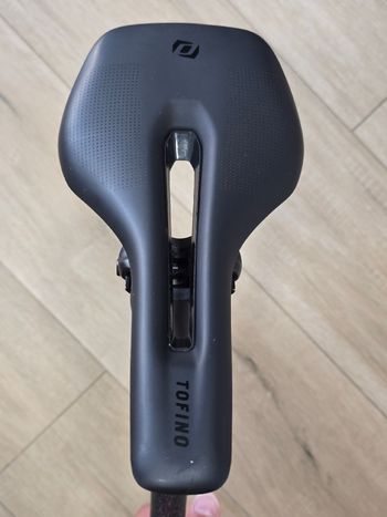 Used Syncros SP-R101-CF 0mm Offs Seatpost 2025 bike — image 5 of 8