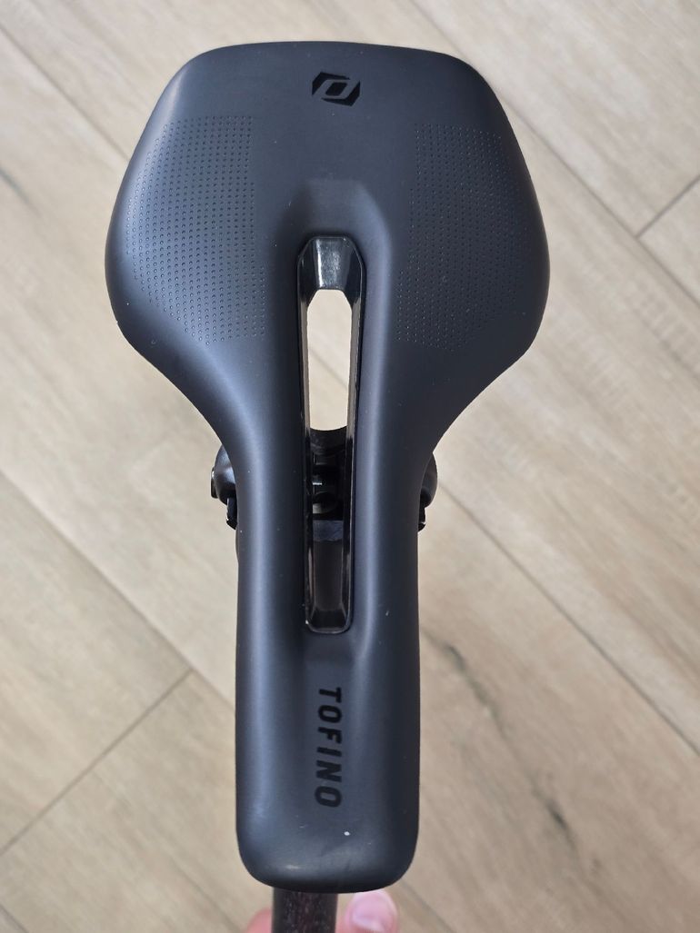 Used Syncros SP-R101-CF 0mm Offs Seatpost 2025 bike — image 5 of 8
