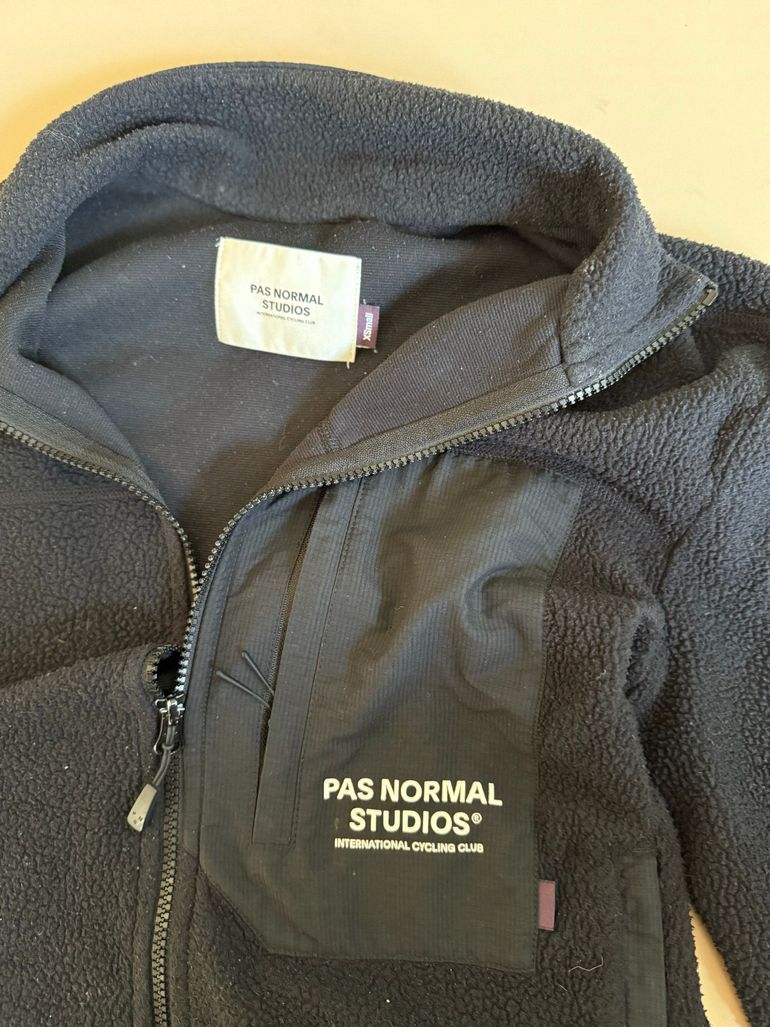 Used Pas Normal Studios Off-Race Fleece Jacket bike — image 5 of 6