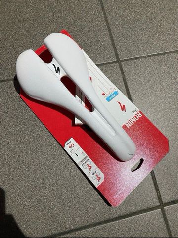 Used Specialized Romin Pro Saddles & Seatposts