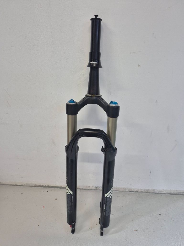 Used Fox Float 32 Performance Series 29er bike — image 1 of 7