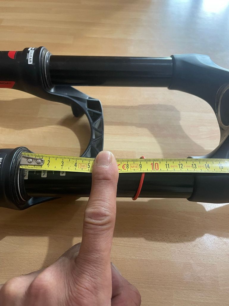 Used RockShox Revelation RC3 29" 130mm bike — image 6 of 6