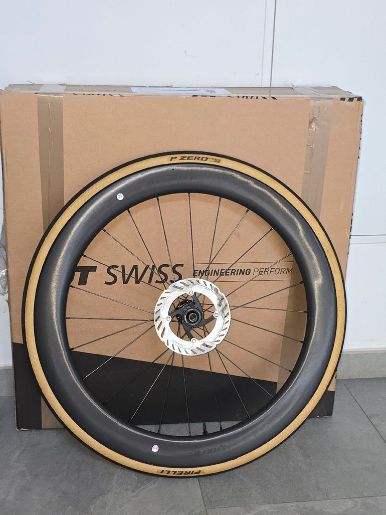 Used Syncros Capital 1.0 Ruedas 2025 bike — image 1 of 11
