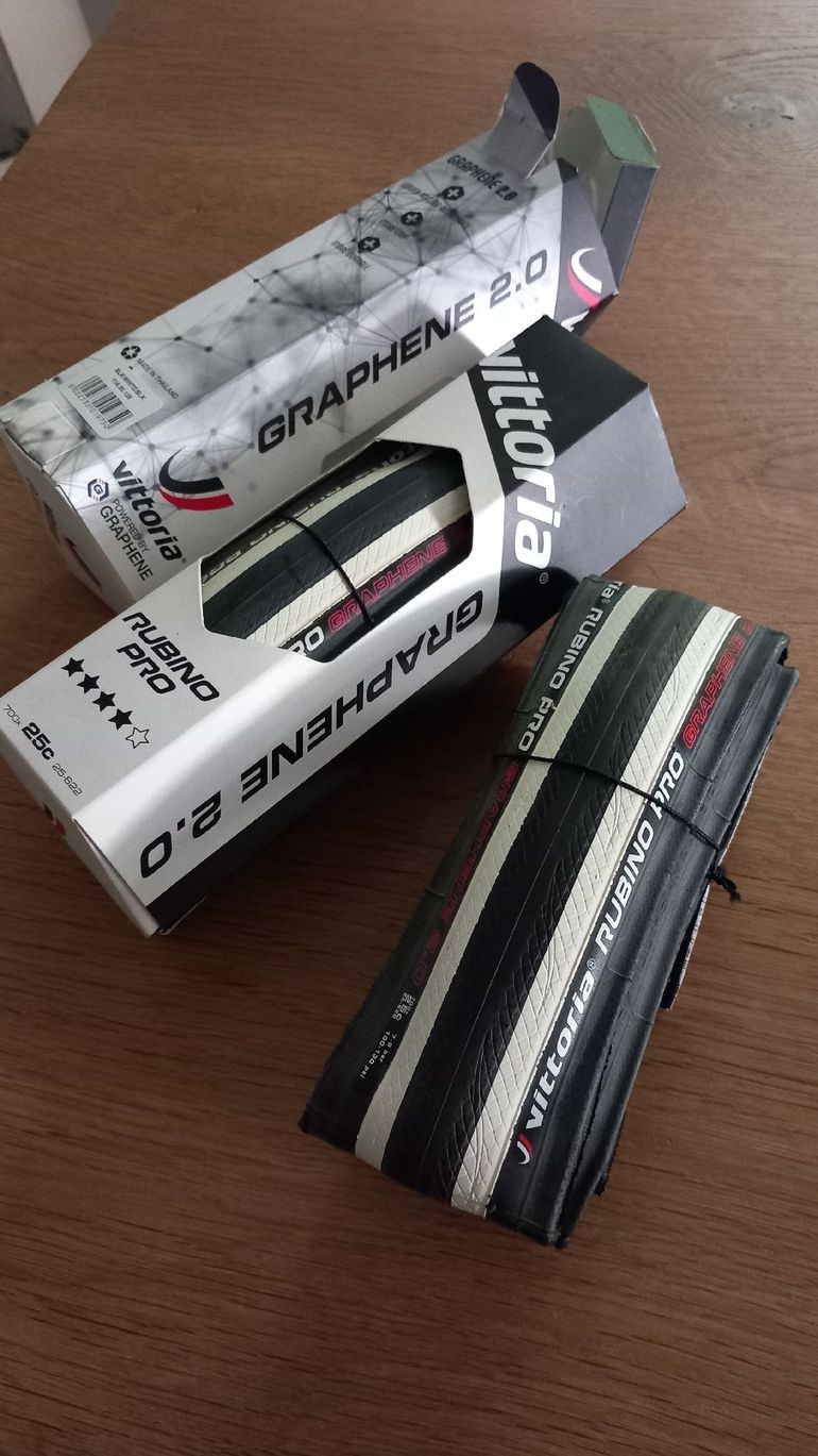 Used Vittoria Rubino Pro Graphene 2.0 2026 bike — image 5 of 5