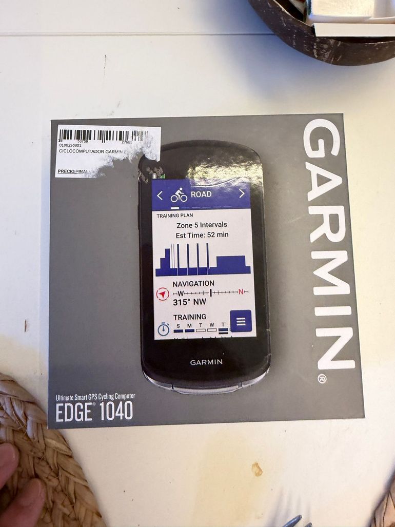 Used Garmin Edge 1040 GPS Bike Computer 2026 bike — image 1 of 2