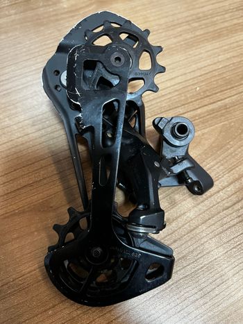 Used Shimano Deore XT RD-M8120-SGS 2023 bike — image 3 of 11