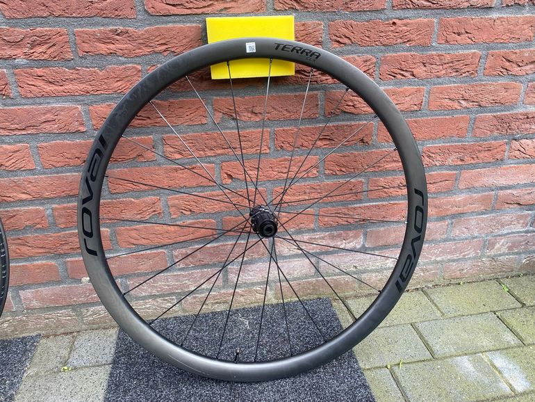 Used Roval Terra CLX ll Wheels 2024 bike — image 6 of 16