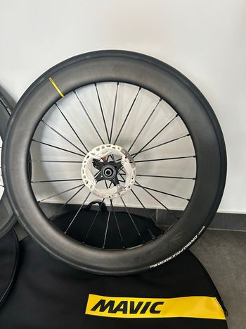 Used Mavic Cosmic SLR 2024 bike — image 2 of 6