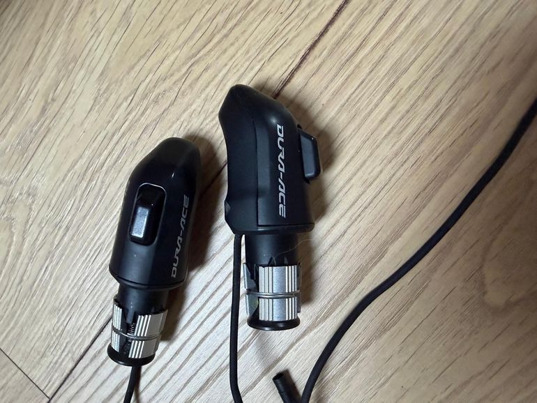 Used Shimano Dura-Ace Di2 9070 Time Trial Groupset bike — image 18 of 24