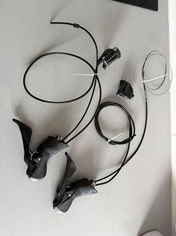 Used Shimano GRX 400 bike — image 7 of 11