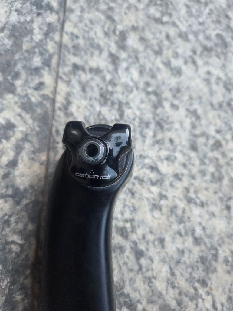 Used S-Works Tarmac SL7 Seatpost 20 mm setback 300 mm lenght bike — image 8 of 12