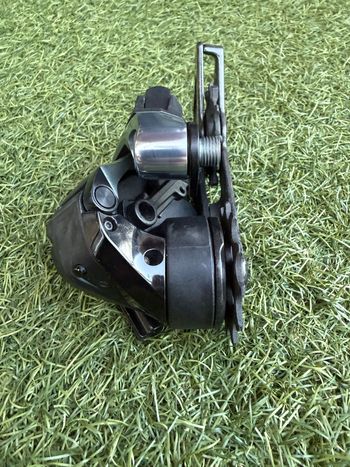 Used Sram Red Etap Axs D1 12V 2025 bike — image 3 of 8
