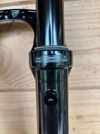 Used RockShox Lyrik Ultimate 160mm 2024 bike — image 2 of 6