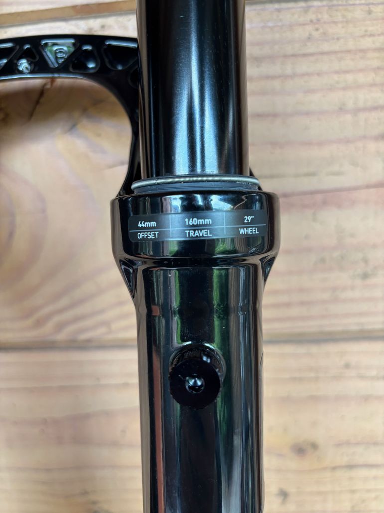 Used RockShox Lyrik Ultimate 160mm 2024 bike — image 2 of 6
