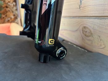 Used RockShox Lyrik Ultimate 160mm 2024 bike — image 6 of 6