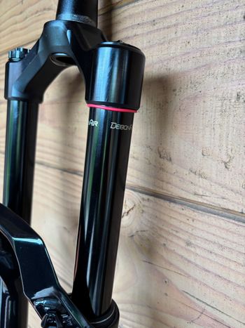 Used RockShox Lyrik Ultimate 160mm 2024 bike — image 3 of 6