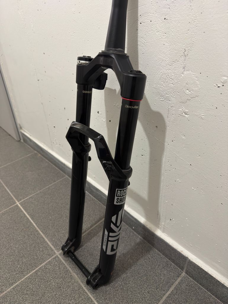 Used RockShox Pike Ultimate Flight Attendant 140mm 2025 bike — image 6 of 6