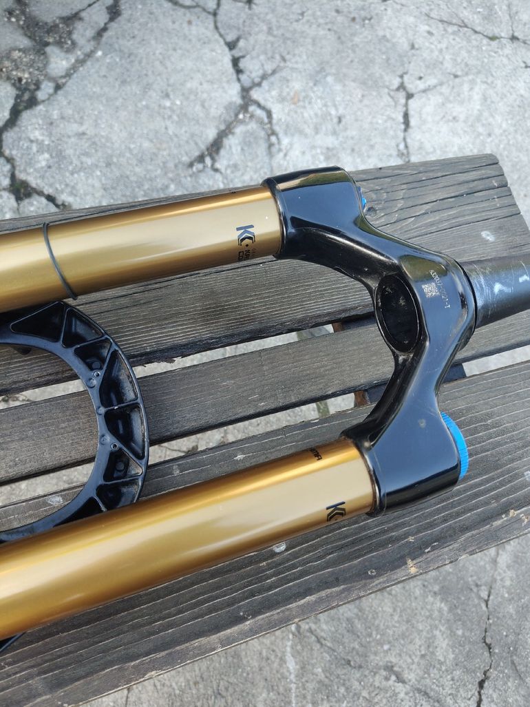 Used Fox Factory 38 Fork 2022 bike — image 3 of 5