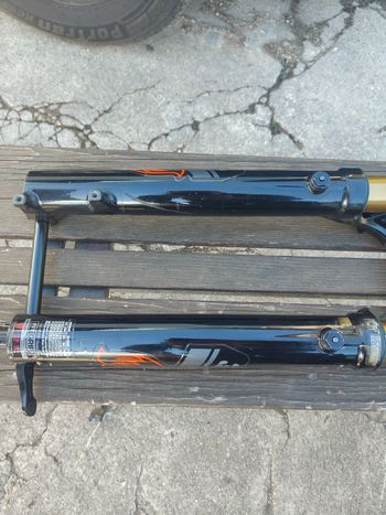 Used Fox Factory 38 Fork 2022 bike — image 5 of 5
