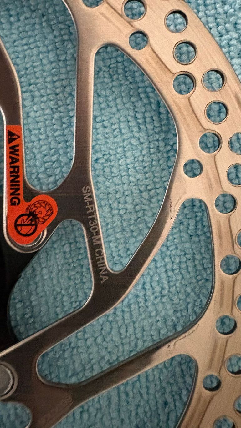Used Shimano SM-RT30 Bremscheibenset 180mm & 160mm Centerlock bike — image 4 of 7